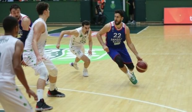 Anadolu Efes'e Bandırma sürprizi
