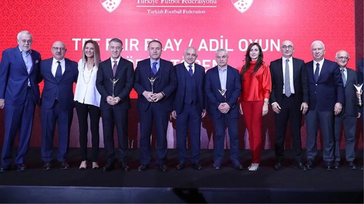 Halil Umut Meler'e yumruk atan Ankaragücü Başkanı Faruk Koca, TFF'den Fair Play ödülü almış