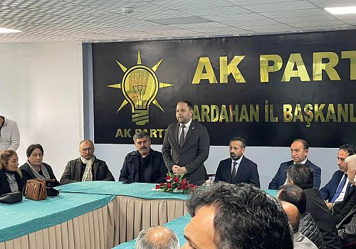 AK Parti Ardahan Milletvekili Koç, basın mensuplarıyla bayramlaştı