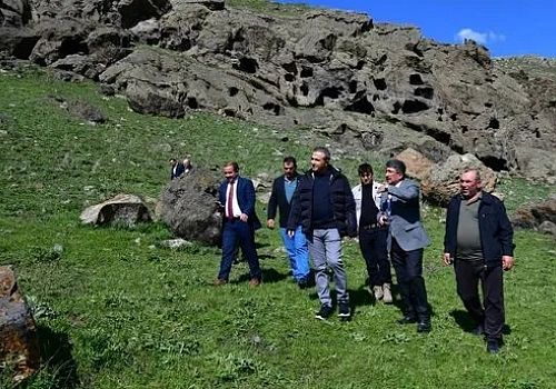  Vali Hayrettin Çiçek, Ardahan il geneli için UNESCO Jeopark statüsü alma çalışmalarını sürdürüyor 