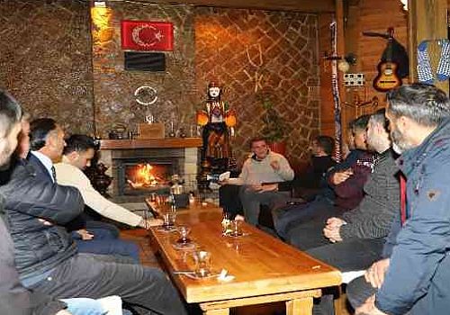 Ardahan Haberi: Ardahan Belediye Başkanı Faruk Demir Gazetecilerle Bir Araya Geldi 
