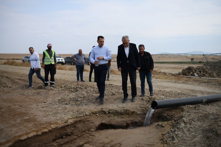Kumdere’deki kuyu açma çalışmalarına Başkan Helvacıoğlu'ndan yakın mercek